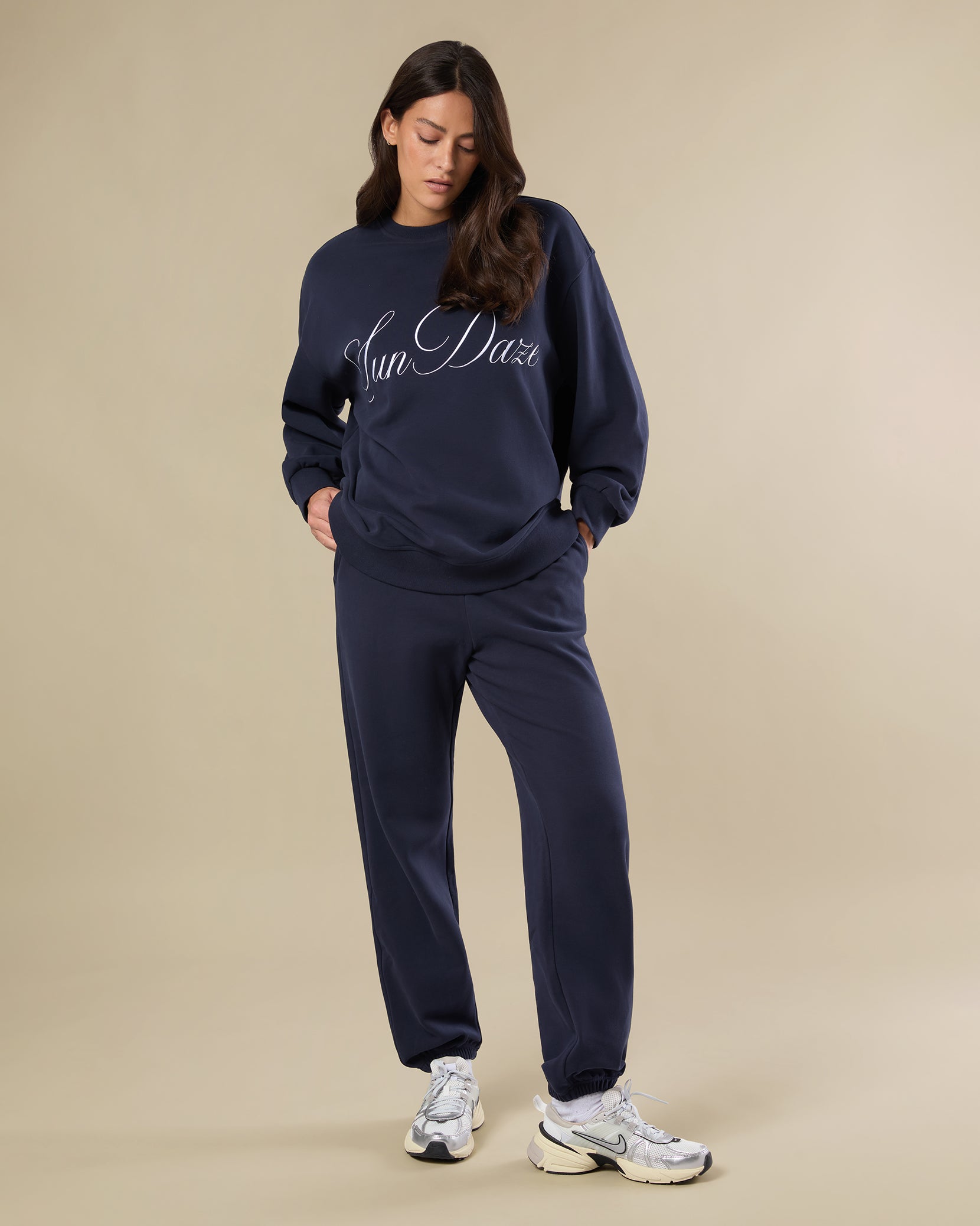 [Navy] - Model